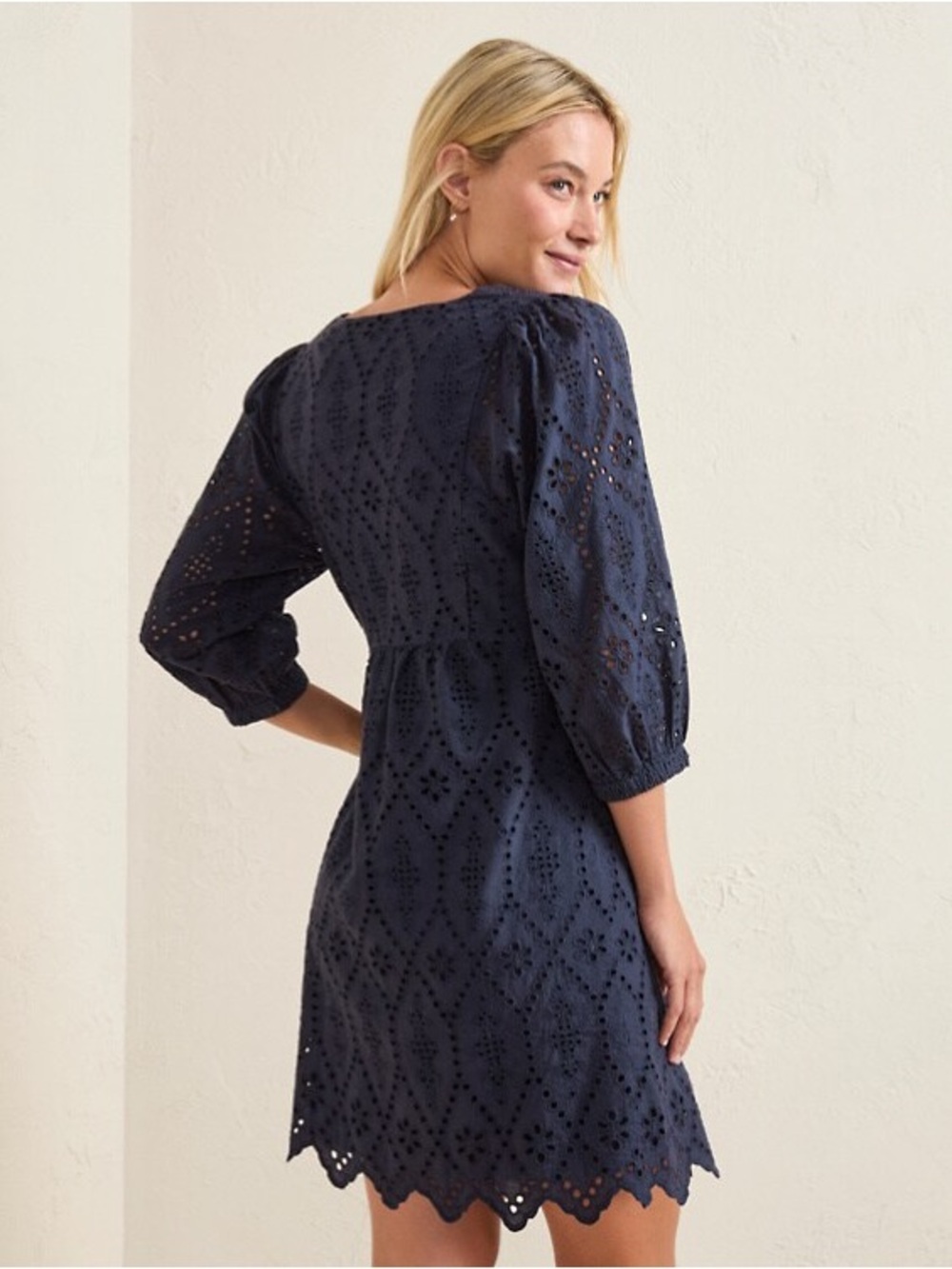 Garnet Hill Navy Blue Cotton Eyelet Dress Scallop Hem V-Neck NWT Size 16 - Picture 3 of 9